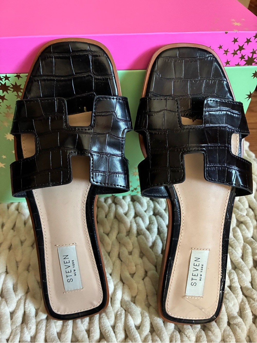 STEVEN Black Croc-Embossed Slide Sandals